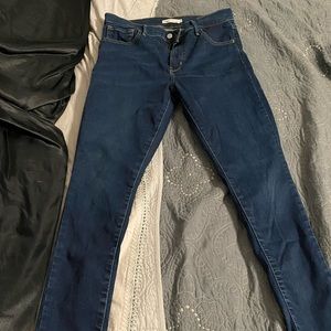 Levi’s high waisted jeans